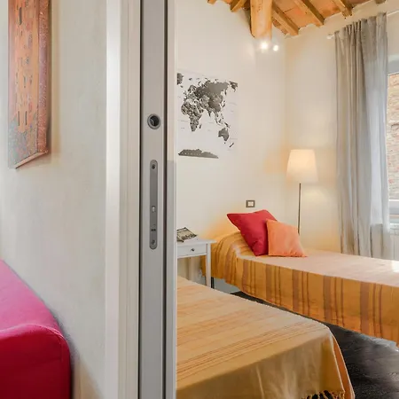 Apartment Fly To Centre Siena